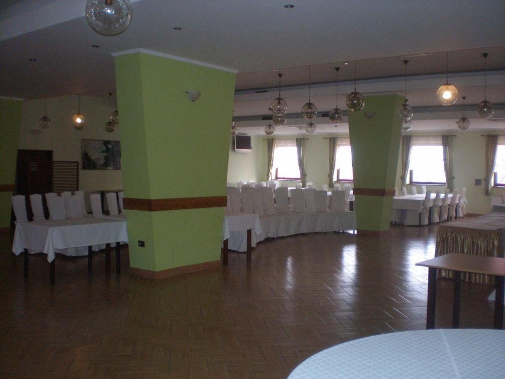 Hotel Picok Ðurđevac Exteriér fotografie